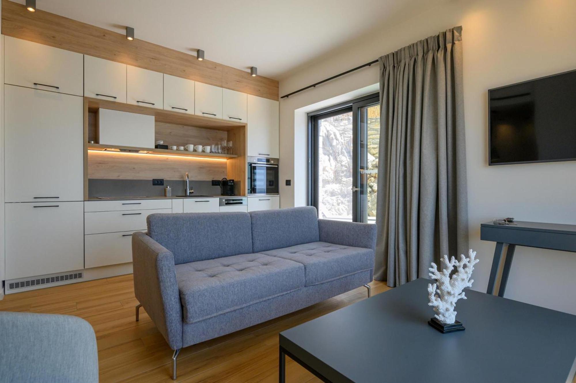 Mani Suites Agios Nikolaos  Extérieur photo