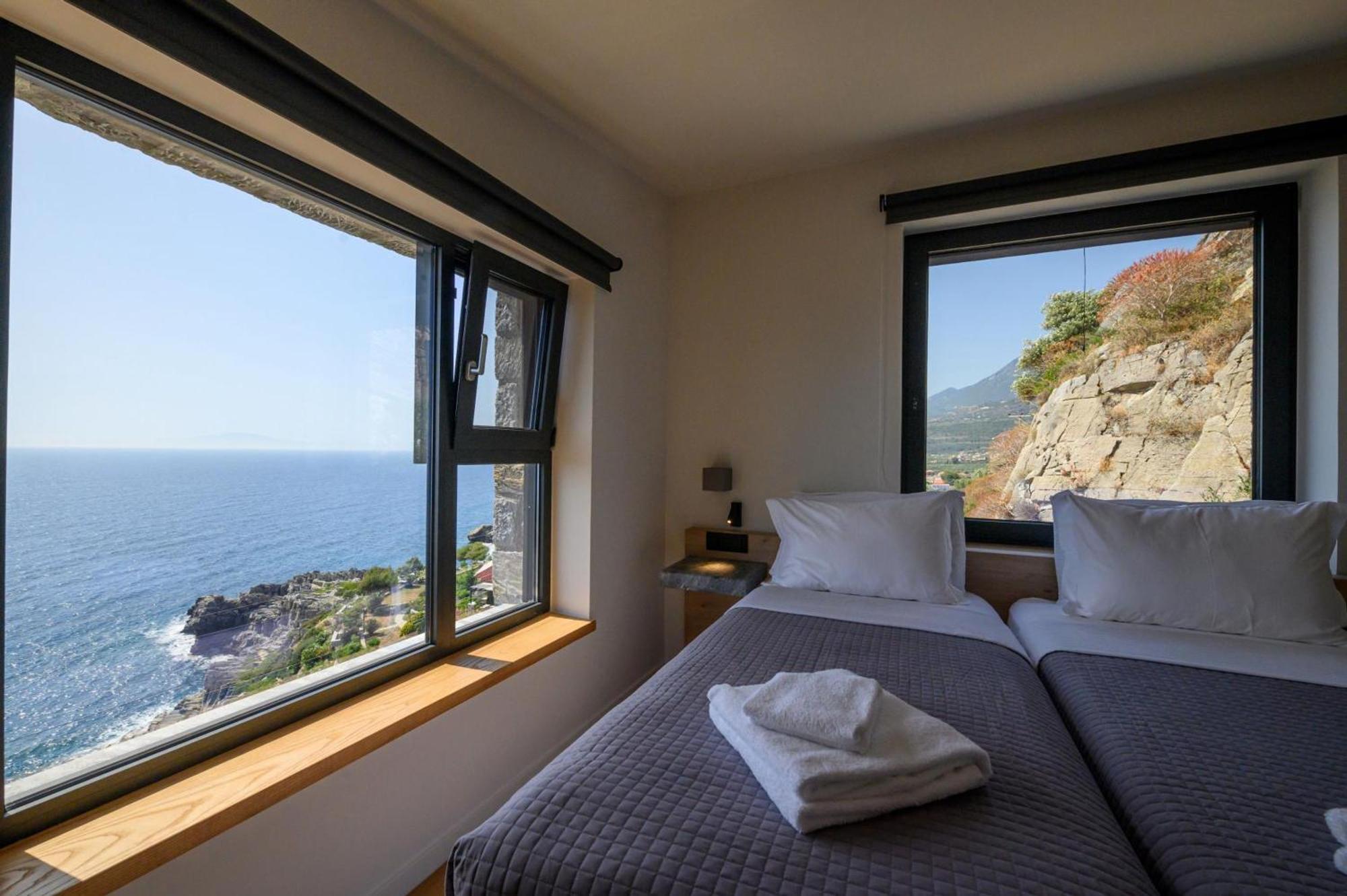 Mani Suites Agios Nikolaos  Extérieur photo