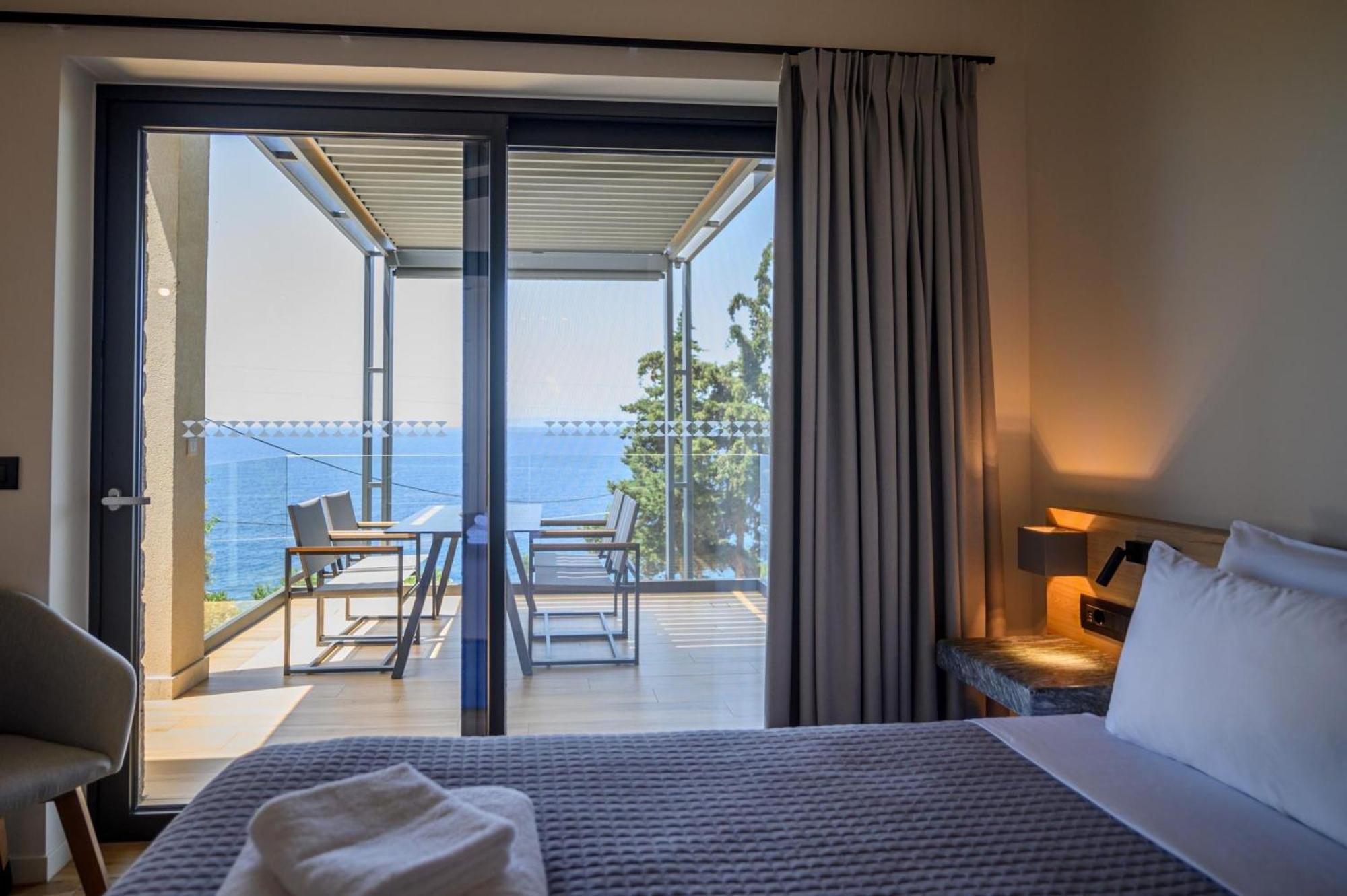 Mani Suites Agios Nikolaos  Extérieur photo